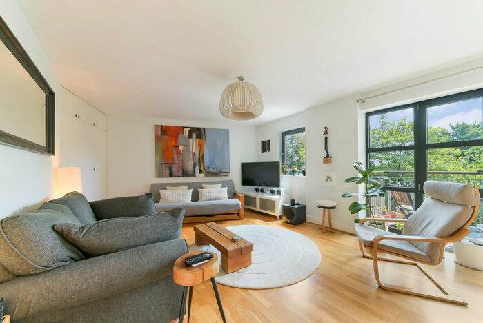 2 Bedroom Flat To Rent In Chapter Way, Colliers Wood, London, SW19