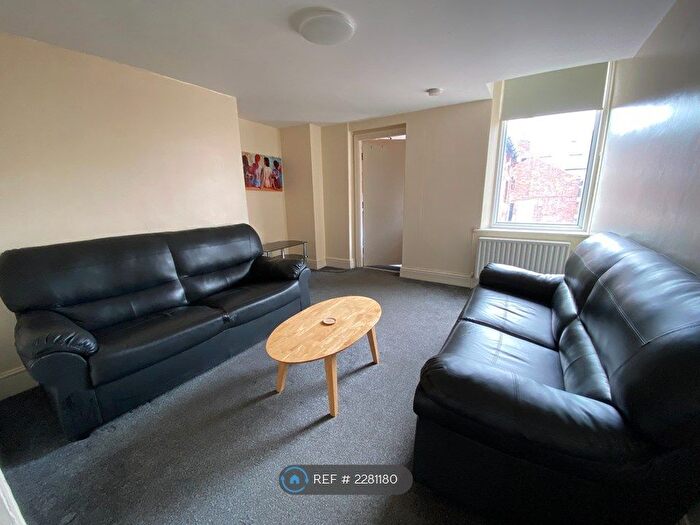 6 Bedroom Maisonette To Rent In Ashleigh Grove, West Jesmond, Newcastle Upon Tyne, NE2