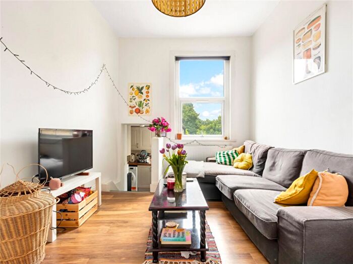 4 Bedroom Apartment To Rent In Nightingale Road, London, E5