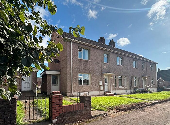 2 Bedroom Flat For Sale In Incline Row, Port Talbot, SA13