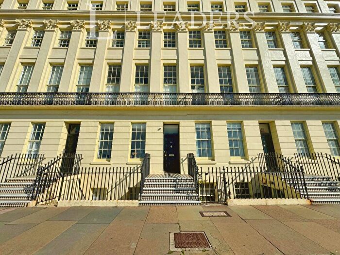 1 Bedroom Apartment To Rent In Brunswick Terrace, BN3