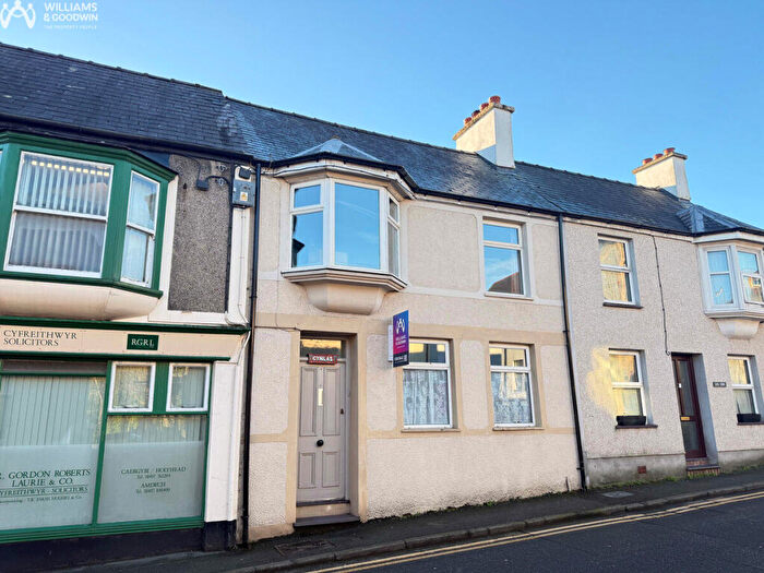 3 Bedroom Terraced House For Sale In Ffordd Glandwr, Llangefni, Anglesey, LL77