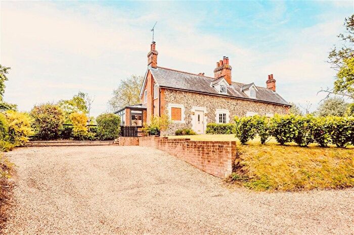 3 Bedroom Semi Detached House For Sale In The Street, Little Bealings, IP13