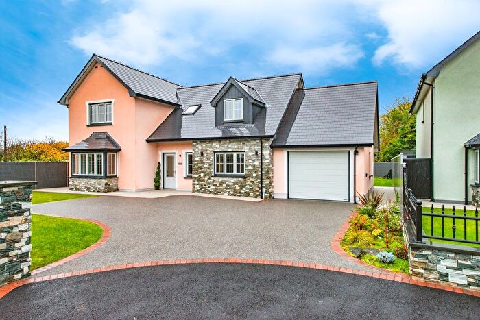 4 Bedroom Detached House For Sale In Cae Crug, Penrhiwllan, SA44