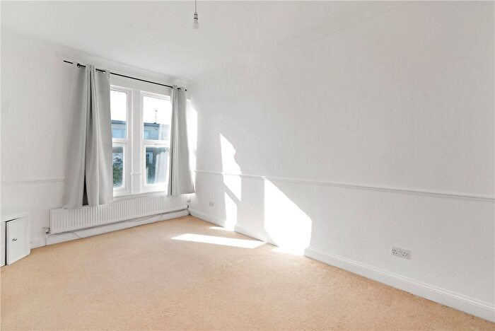 2 Bedroom Flat For Sale In East Dulwich Road, East Dulwich, London, SE22