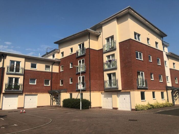 2 Bedroom Apartment To Rent In Basingstoke, Town Centre, RG21