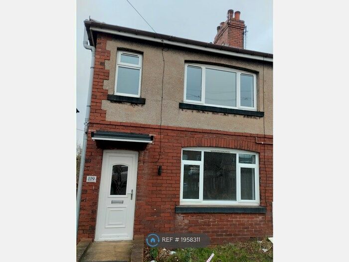 3 Bedroom Semi-Detached House To Rent In Birkwood Avenue, Barnsley, S72