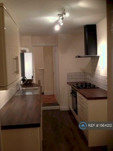 3 Bedroom Flat To Rent In Canterbury Street, South Shields, NE33