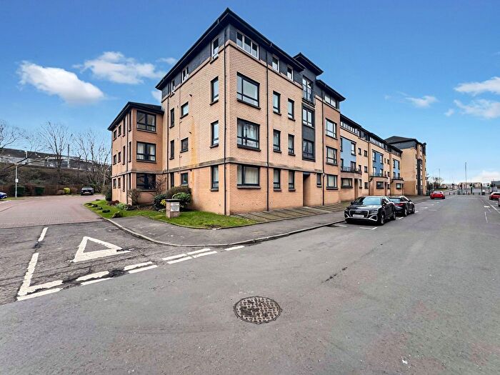 2 Bedroom Flat For Sale In Hayburn Street, Partick, G11