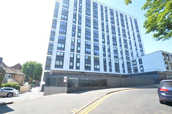 2 Bedroom Apartment To Rent In Northumberland House, Sutton, SM2