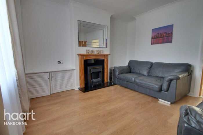 2 Bedroom Semi-Detached House To Rent In Pennant Grove, B29