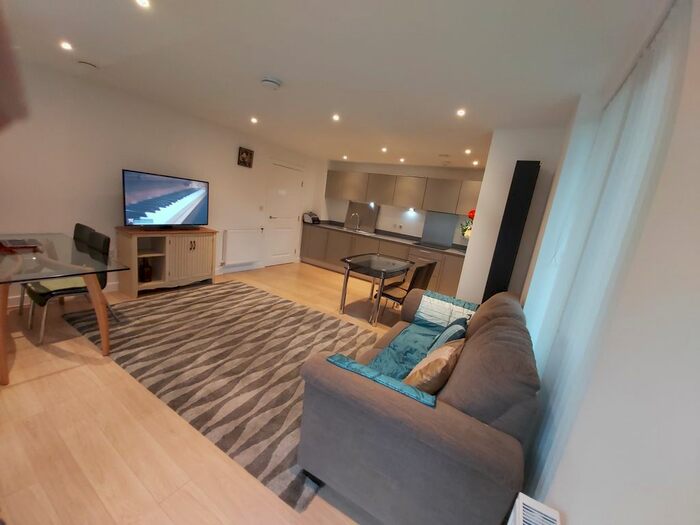 2 Bedroom Flat To Rent In Kingfisher Heights, Tottenham Hale, London, N17