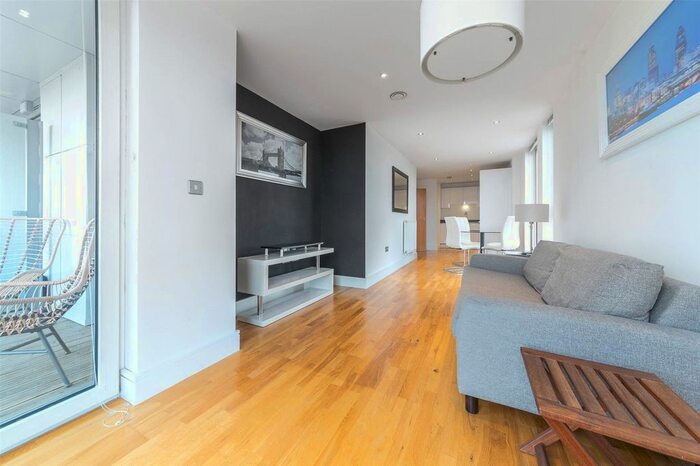 1 Bedroom Flat To Rent In Jubilee Court, Victoria Parade, London, SE10