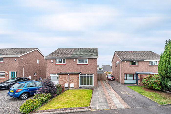 2 Bedroom Semi-detached Villa For Sale In Carradale Gardens, Kirkcaldy, KY2