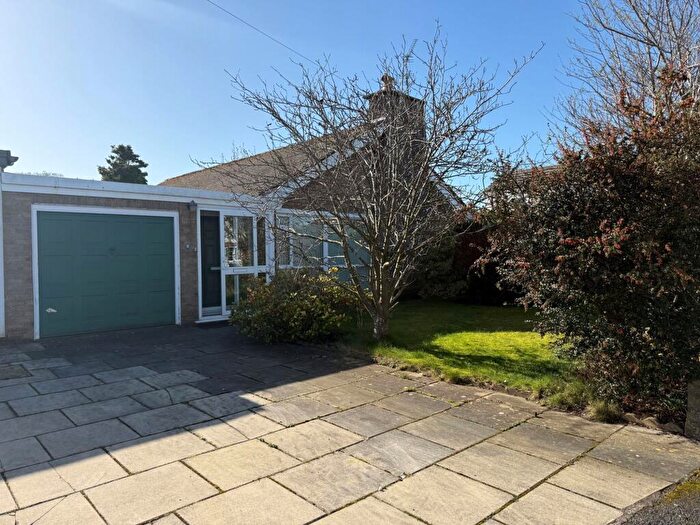 2 Bedroom Detached Bungalow For Sale In Hallmoor Close, Aughton, L39