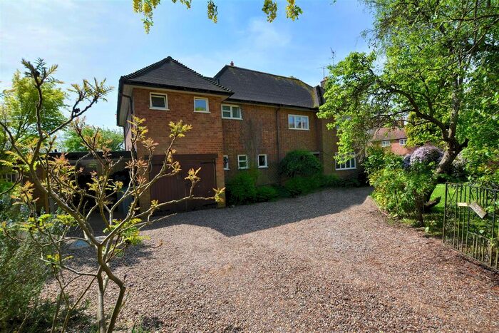5 Bedroom Detached House For Sale In Westhorpe, Southwell, NG25