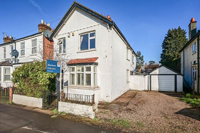 3 Bedroom Detached House For Sale In Staines, Surrey, TW18