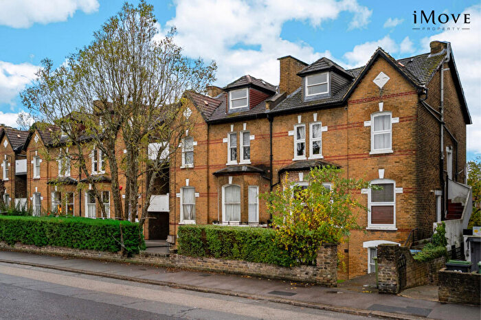 3 Bedroom Flat To Rent In , Oakfield Road, London, SE20