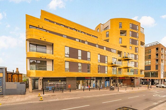 3 Bedroom Flat To Rent In Chamberlayne Road, Kensal Rise, NW10