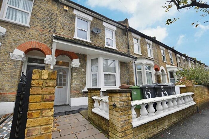 5 Bedroom Terraced House To Rent In Ramsay Road, Forest Gate, E7