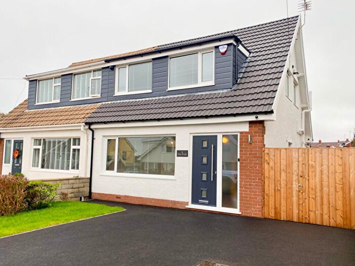3 Bedroom Semi-Detached House To Rent In Three Crosses, Swansea, SA4