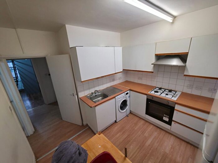1 Bedroom Flat To Rent In Raven Row, London, E1