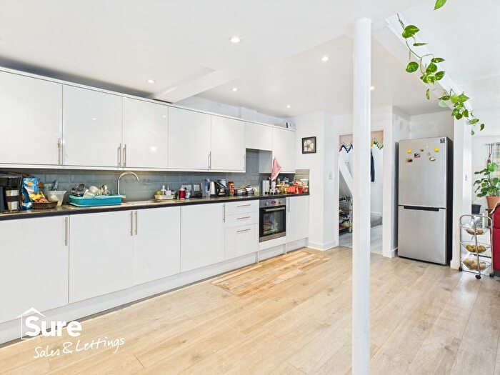 3 Bedroom Terraced House For Sale In The Dart, Hemel Hempstead, Hertfordshire, HP2