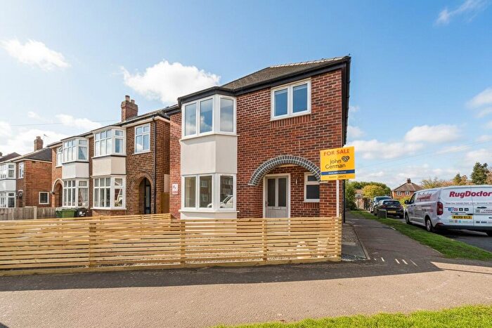 3 Bedroom Detached House For Sale In Parklands Drive, Loughborough, LE11