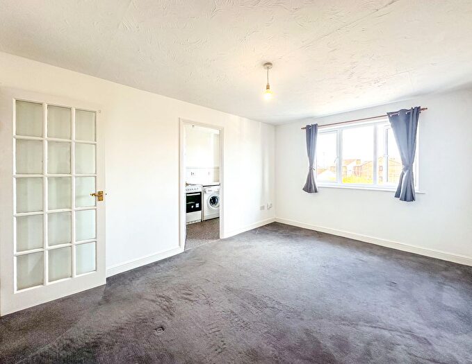 1 Bedroom Flat To Rent In Scammell Way, Watford, WD18