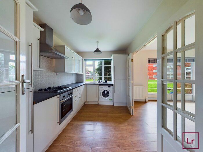 3 Bedroom Flat To Rent In Garden Close, Ruislip, Middlesex HA4