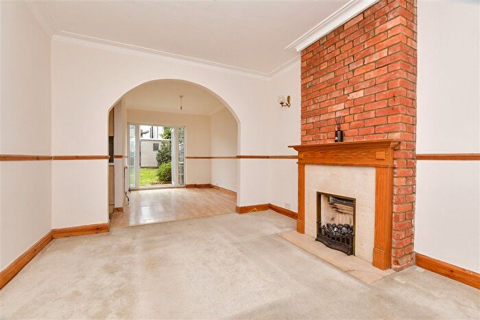 3 Bedroom Terraced House For Sale In Rectory Road, Sutton, Surrey, SM1