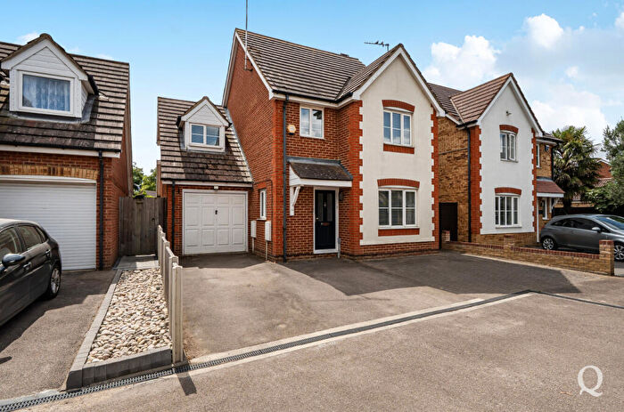 4 Bedroom Detached House For Sale In Moonfleet Close, Kemsley, Sittingbourne, Kent, ME10