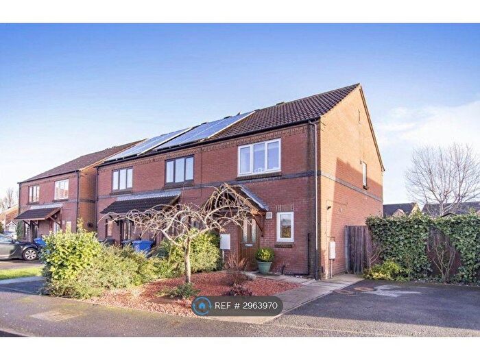 2 Bedroom End Terrace House To Rent In Comfrey Close, Littleover, Derby, DE23