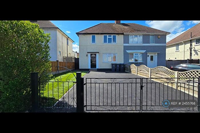 2 Bedroom Semi-Detached House To Rent In Montacute Road, New Addington, Croydon, CR0