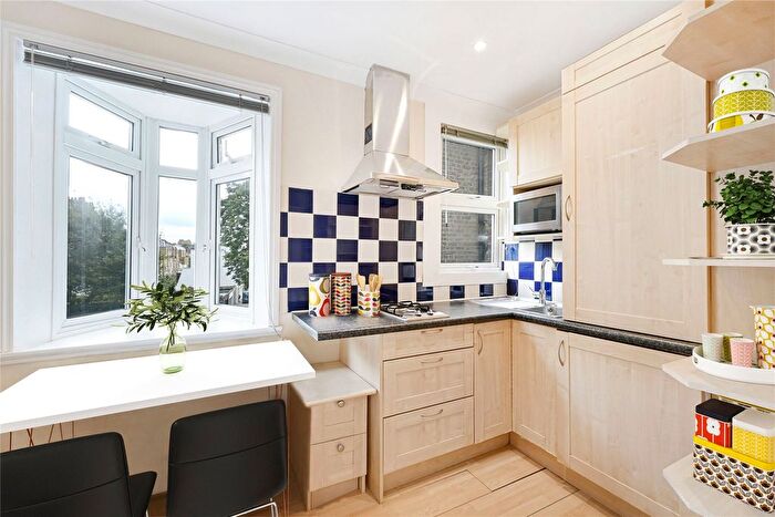 Studio To Rent In Cresswell Gardens, South Kensington, London, SW5