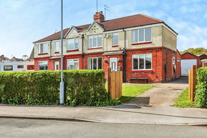 3 Bedroom Semi-Detached House For Sale In Sawn Moor Avenue, Thurcroft, Rotherham, South Yorkshire, S66