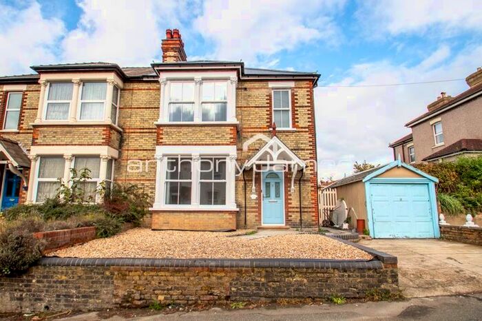 3 Bedroom Semi-Detached House To Rent In Fulwich Road, Dartford, DA1