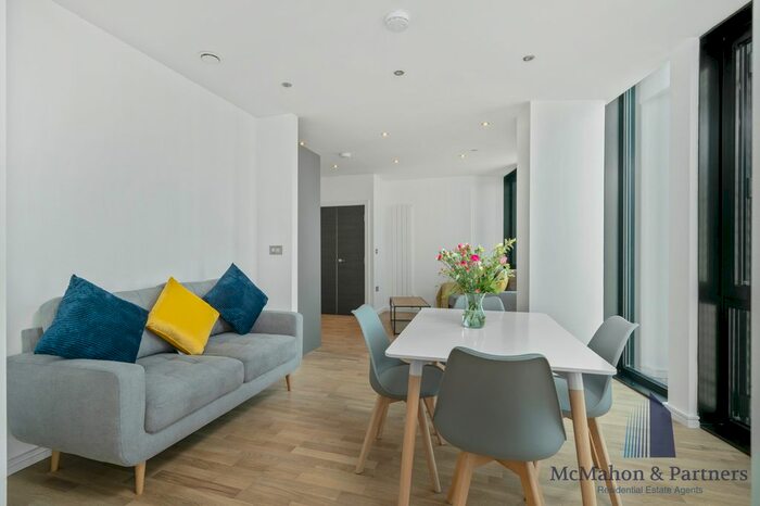 1 Bedroom Flat To Rent In Newington Causeway, Elephant And Castle, London, SE1