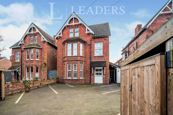 2 Bedroom Flat To Rent In Lansdowne Road, Bedford, MK40