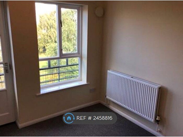 1 Bedroom Flat To Rent In Hermon Street, Nottingham, NG7