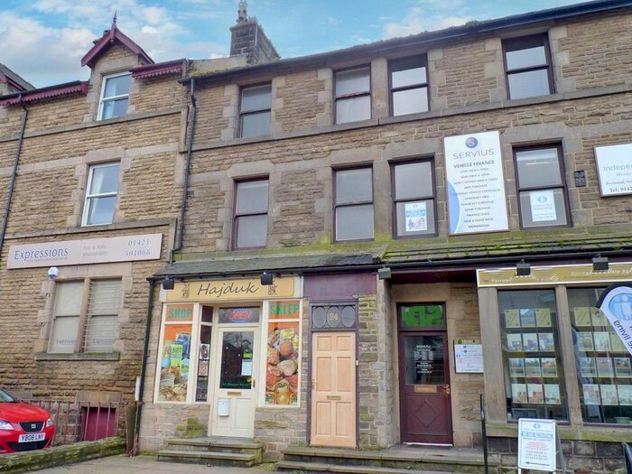 2 Bedroom Flat To Rent In Bower Road, Harrogate, HG1