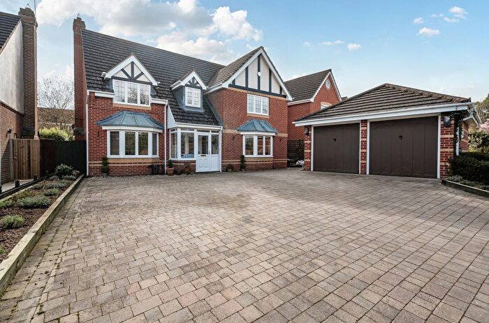 5 Bedroom Detached House For Sale In Crabtree Way, Old Basing, Basingstoke, Hampshire, RG24