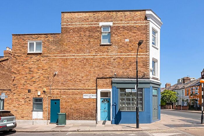 1 Bedroom Flat To Rent In Lillie Road, Fulham, SW6