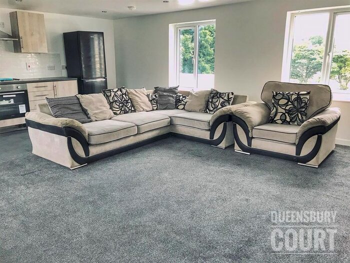 4 Bedroom Flat To Rent In Queensbury Court, Brighouse Road, Queensbury, BD13
