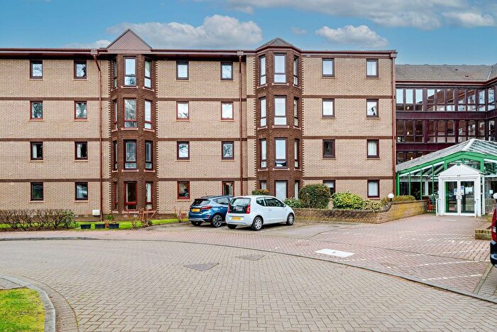 1 Bedroom Flat For Sale In Barnton Park View, Edinburgh, EH4