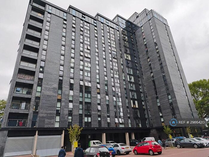 2 Bedroom Flat To Rent In Urban Green, Manchester, M16