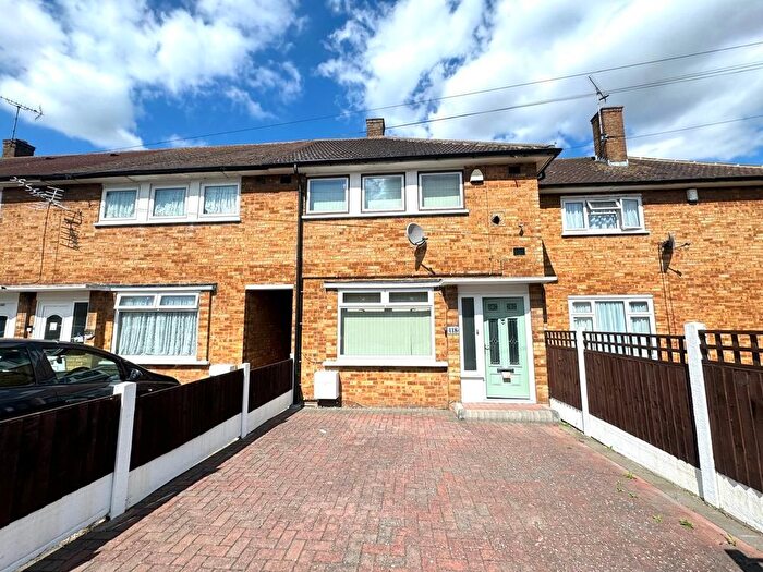2 Bedroom Terraced House For Sale In Usk Road, Aveley, South Ockendon, RM15