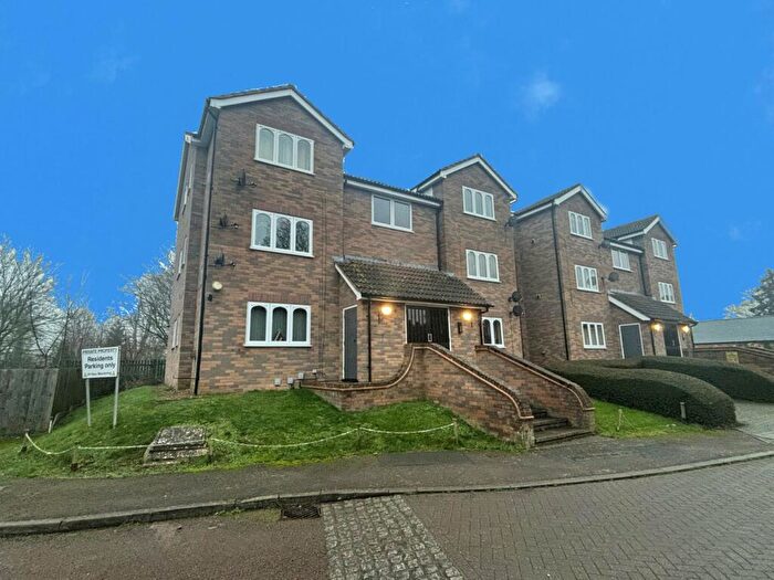 2 Bedroom Apartment To Rent In The Lindens, Towcester, NN12