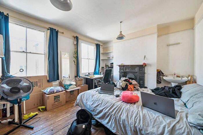 5 Bedroom House To Rent In Brokesley Street, Bow, London, E3