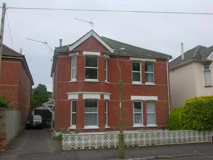 6 Bedroom House To Rent In Bedroom Detached House In Charminster, BH3